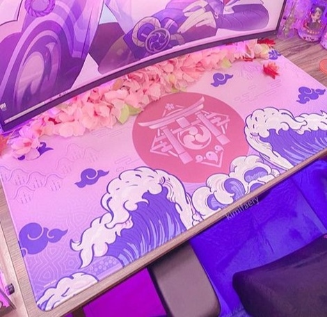 Deskmat designed by Kimifaery (not for sale)