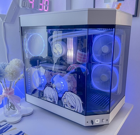 HYTE Y60 PC case